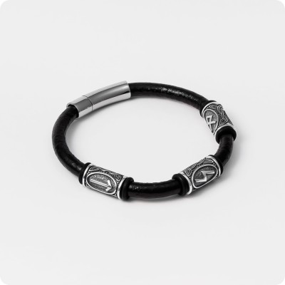 Кожаный браслет с рунами (Рунескрипт Победы в конкуренции - Тейваз, Соулу, Одал) (6мм)