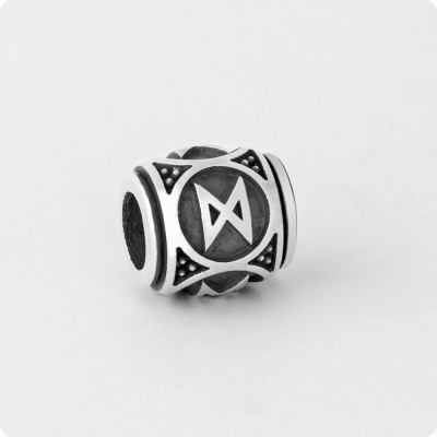 Шарм-бусина с руной Дагаз из серебра