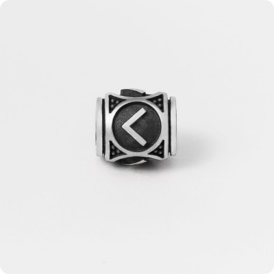 Шарм-бусина с руной Кано (Каун) из серебра