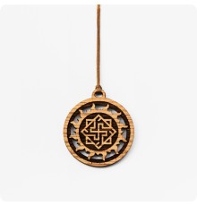 Оберег Валькирия в Солнечном круге из Дуба