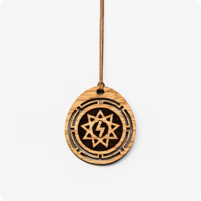 Оберег Перуница из дерева Дуба