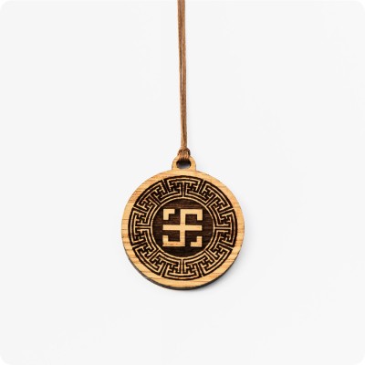 Оберег Всеславец из дерева