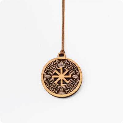 Оберег Коловрат из дерева