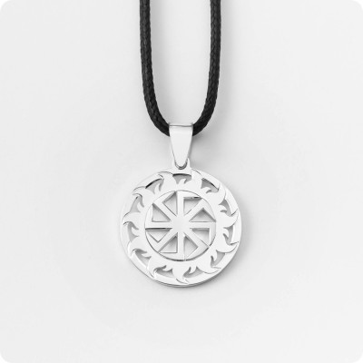 Оберег Коловрат из серебра в Солнечном Круге (осолонь)