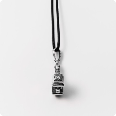 Молот с Оберегом Валькирия из серебра