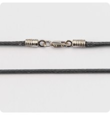 Серый шнур из ткани с серебряным замком
